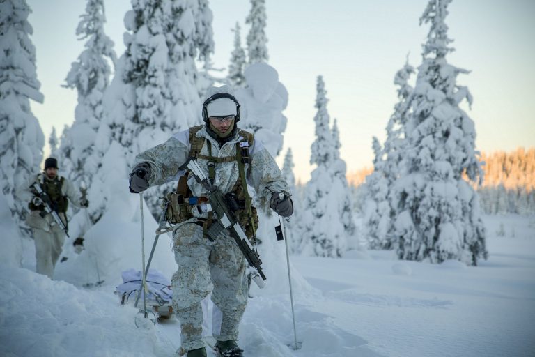 US Army Tests Snow Camo Overwhites – Strikehold.net