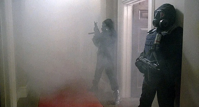 Photo of troopers clearing a building from Who Dares Wins. 