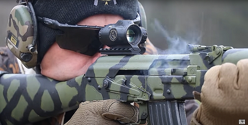 Rob Ski of AK Operators Union with the Primary Arms SLX 3x Microprism.